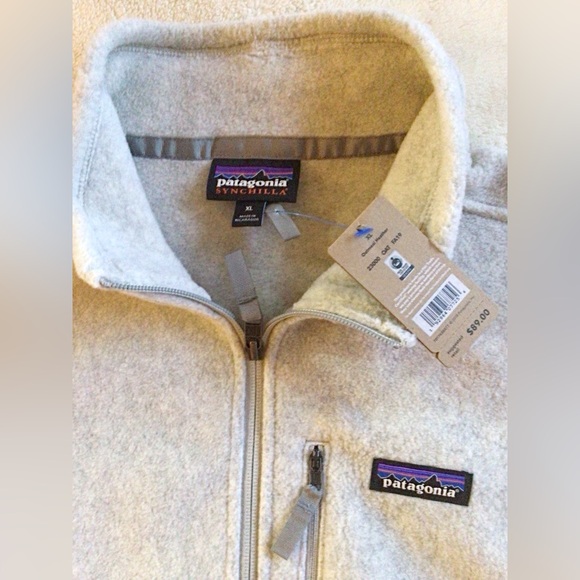Patagonia Synchilla Off-White Fleece Half Zip pull over - Picture 3 of 10